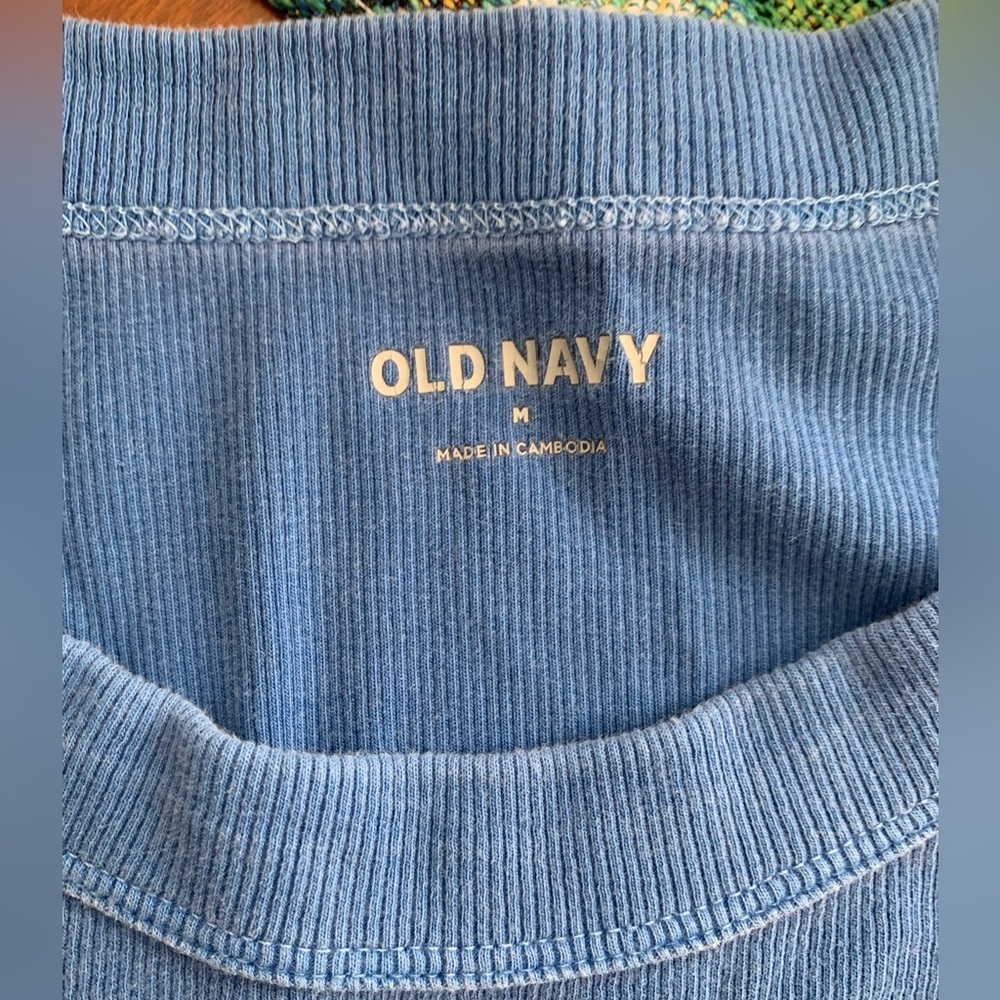 Old Navy Blue Ribbed Top - Picture 3 of 3